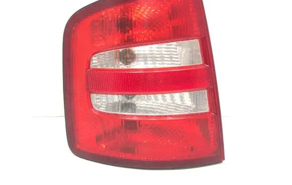 Skoda Fabia Mk1 (6Y) Rear/tail lights 6Y9945095B