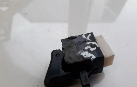 Mazda 323 F Electric window control switch