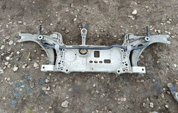 Volkswagen Sharan Front subframe 7N0199369A