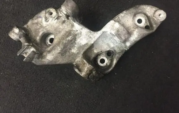 Ford Fiesta Engine mounting bracket 9641715580