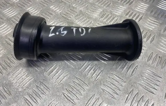 Volkswagen Transporter - Caravelle T5 Oil fill pipe 070115303K