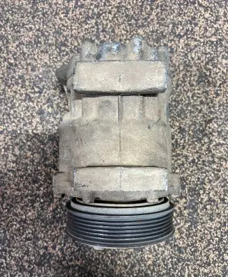 Ford C-MAX I Air conditioning (A/C) compressor (pump) 3M5H19D629SA
