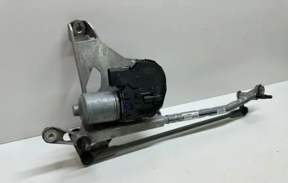 Audi Q7 4M Front wiper linkage and motor 4M8955023 20190130 3397021482