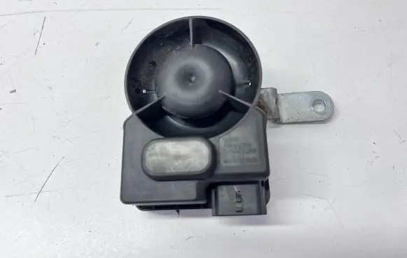 Mitsubishi L200 Alarm system siren 