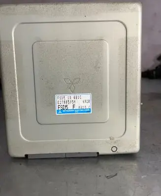 Ford Probe Engine control unit/module FSD518881C 6920 E2T80595M