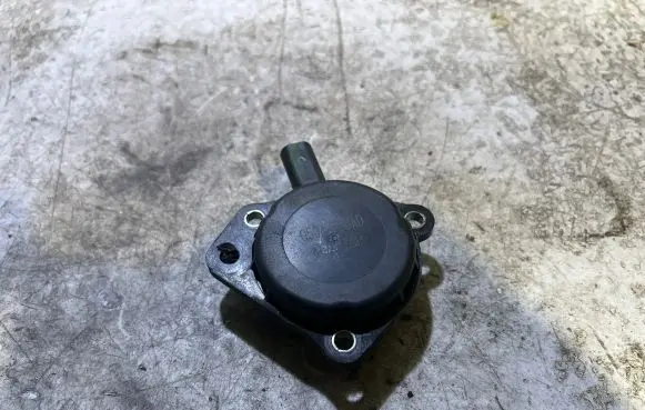 Dodge Durango Camshaft pulley/ VANOS 05047788AD