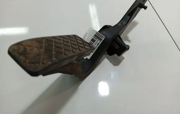 Audi A4 S4 B5 8D Accelerator throttle pedal 8D1721506H