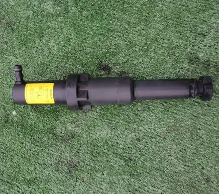 Mercedes-Benz S W220 Headlight washer spray nozzle A2208600547
