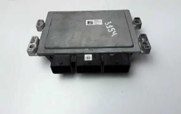 Ford Focus Engine control unit/module S180128001