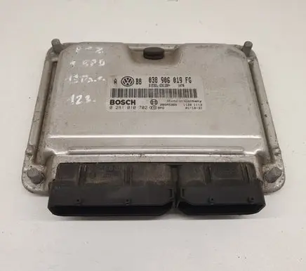 Audi A6 S6 C6 4F Engine control unit/module ECU 038906019FG 0281010702