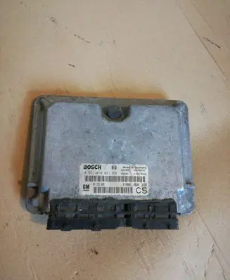 Opel Zafira A Engine control unit/module 0281010021