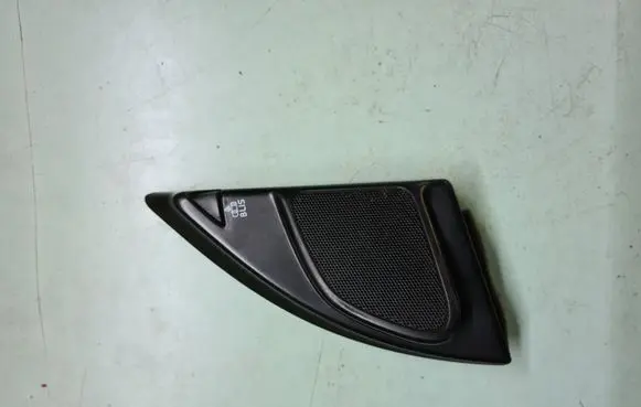 Volvo XC60 Front door high frequency speaker 30761588 30761588RH