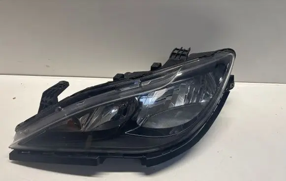 Chrysler Pacifica Headlight/headlamp 041716B 68228945AB F00HTC104300