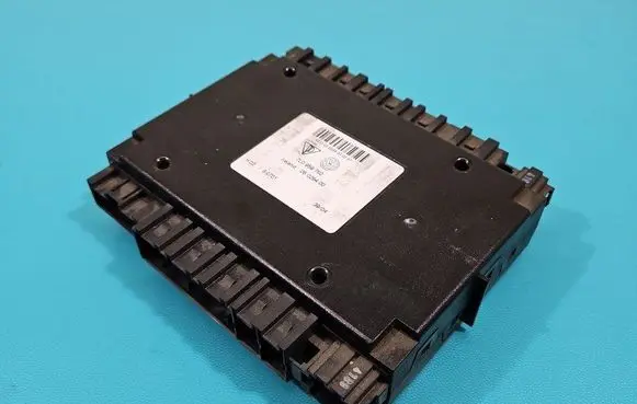 Volkswagen Touareg I Central body control module 7L0959760 IMPRK1428543