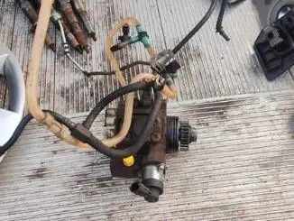 Renault Master III Fuel injection high pressure pump 0928400703 1780550122