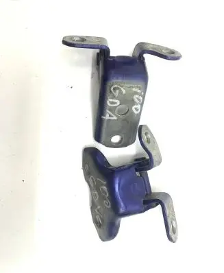 Toyota Prius (XW50) Rear door upper hinge A046694
