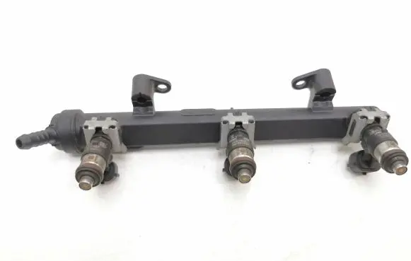 Volkswagen Up Fuel distributor 04c133313n 04c133317j 04c906031d