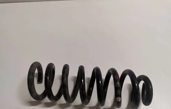 Mercedes-Benz C W205 Rear coil spring