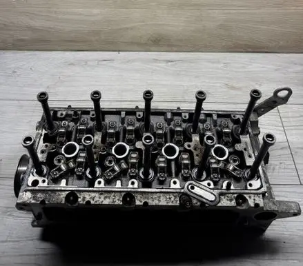 Volkswagen Golf VII Engine head 04L103373E