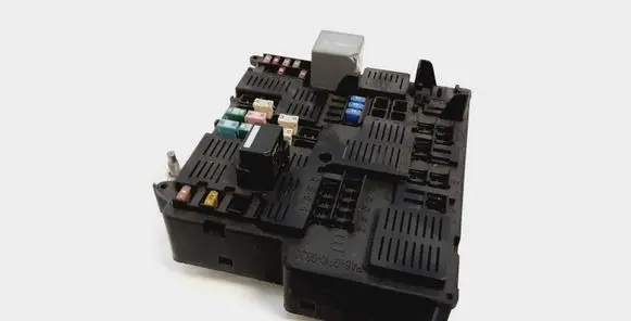 Volvo XC90 Fuse module 31398003