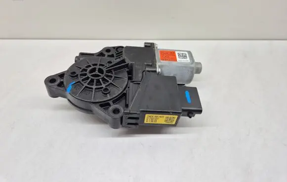 Hyundai Santa Fe Rear door window regulator motor 83460S1020
