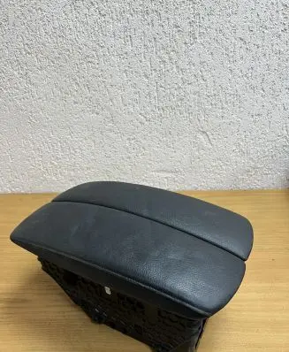 BMW X5 E70 Armrest 0111258 D8391