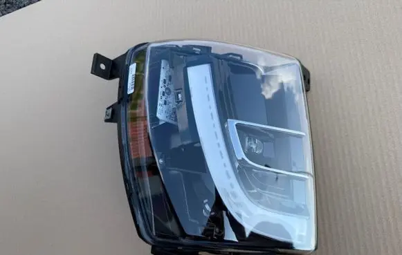 Tesla Model X LED Daytime headlight 103433100B 00197437 010248