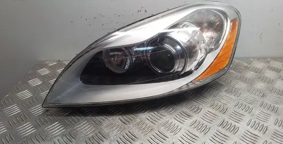 Volvo XC60 Headlight/headlamp 30763135