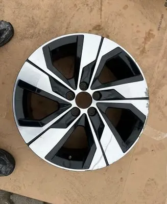 Volvo V60 R18 alloy rim 31680199