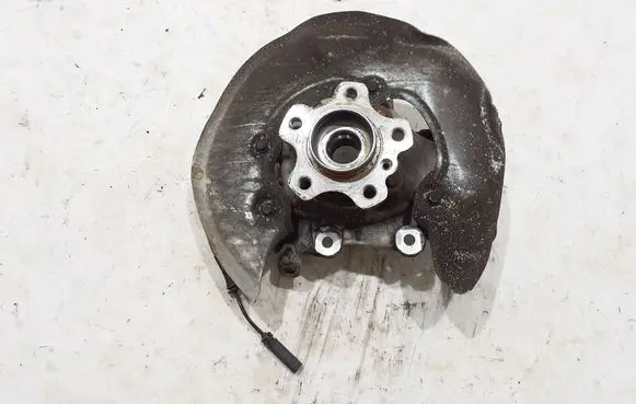 BMW 4 G22 G23 G24 G26 Rear wheel hub 6879523