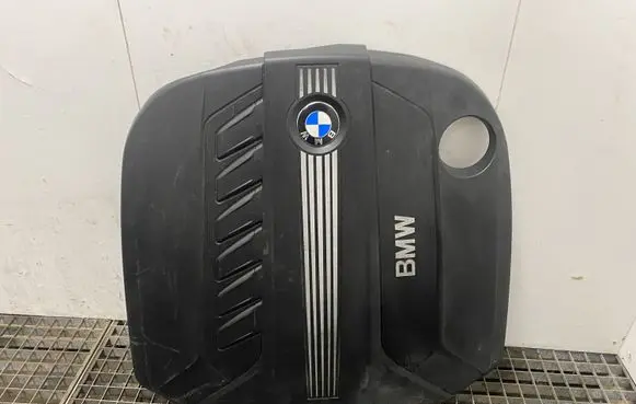 BMW 5 F10 F11 Engine cover (trim) 7812463 112520