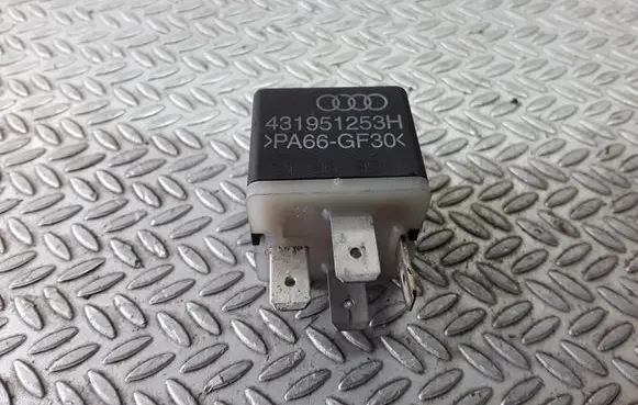 Audi A8 S8 D2 4D Other relay 431951253H