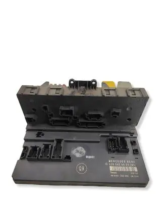 Mercedes-Benz Vito Viano W639 SAM control unit 6395450301 ZGS004 356165