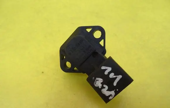 Volkswagen Polo III 6N 6N2 6NF Air pressure sensor 0261230011