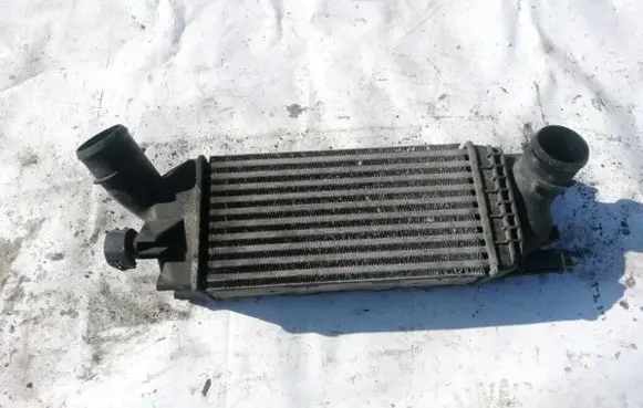 Citroen C5 Intercooler radiator 9657073480
