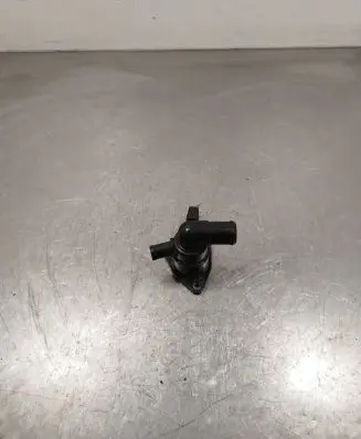 Suzuki Swift II Thermostat housing 