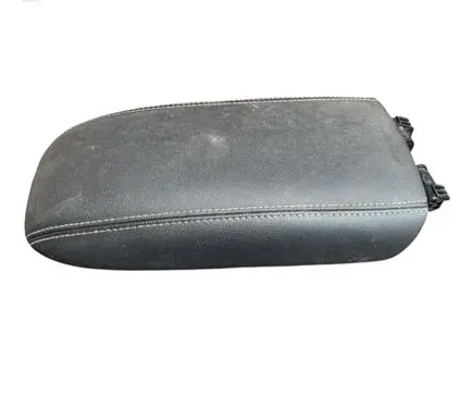 Ford Escape IV Armrest 