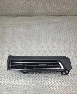 Volkswagen Golf VIII Dashboard side air vent grill/cover trim 5H1858711