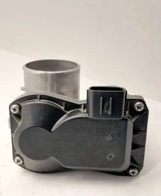 Suzuki Swift III Throttle valve 68P02000