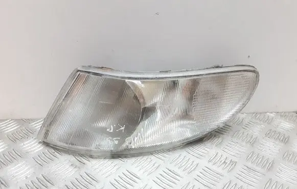 Saab 9-3 Ver2 Front indicator light