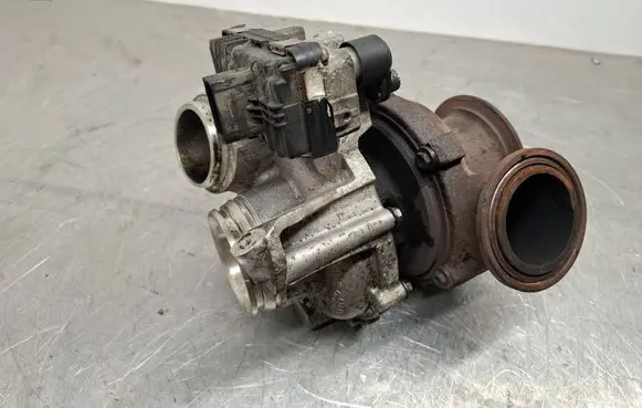 BMW 3 F30 F35 F31 Turbo 7823202 7978630013