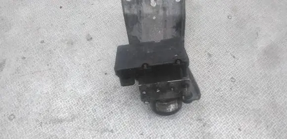 Volvo V70 ABS Pump 8671224 10092504033 P08671225