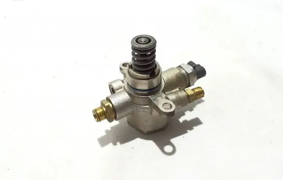 Porsche Macan (95B) Fuel injection high pressure pump 9A712702611