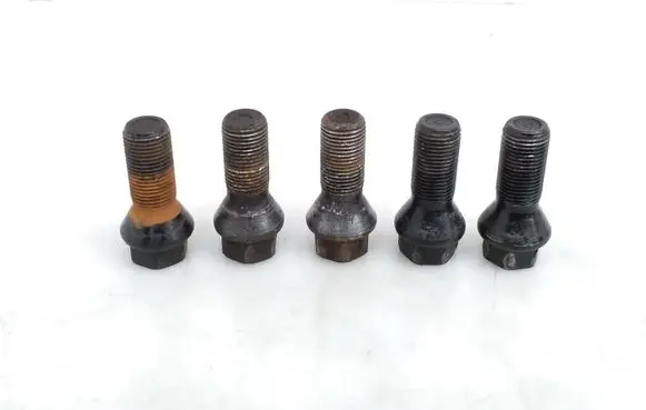 BMW 7 G11 G12 Nuts/bolts 