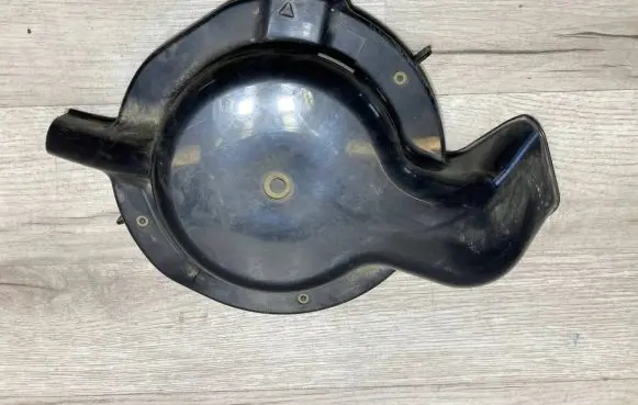 Toyota Hilux VIII Fuel tank mounting bracket 