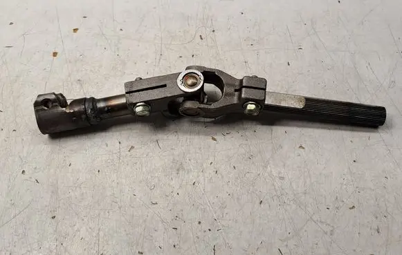 Toyota Avensis T250 Steering column universal joint 4526005120 4522105011