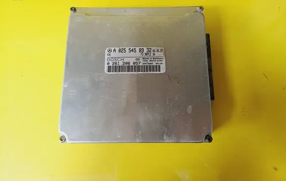 Mercedes-Benz S W220 Engine control unit/module A0255458932 0261206057