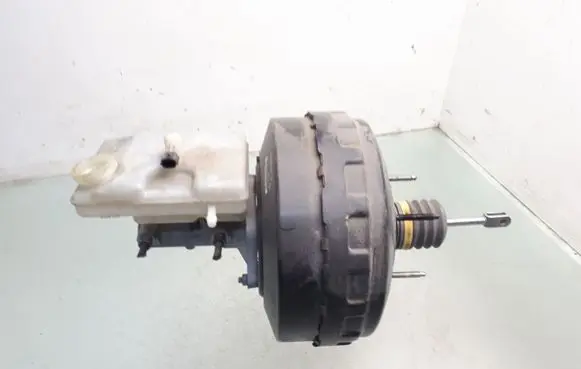 Renault Master III Brake booster 472100453R 03786952014