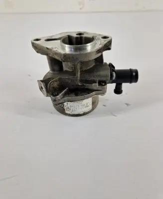 Nissan Qashqai Vacuum pump 700673