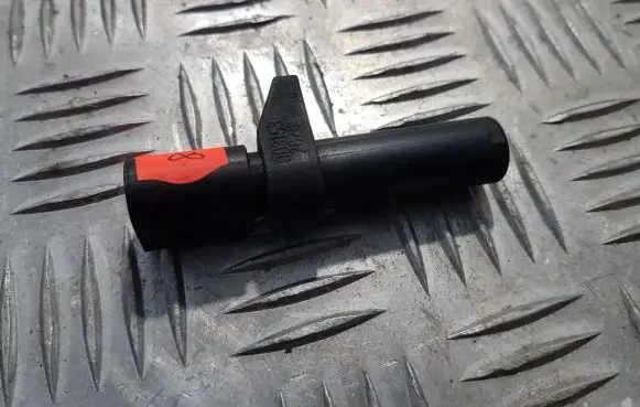 Mercedes-Benz A W168 Crankshaft position sensor 0031532828